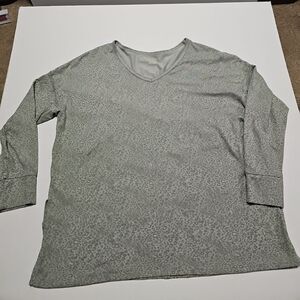 AMERICAN EAGLE  Soft VNeck Ivory Leopard Print Sweater SIZE  L